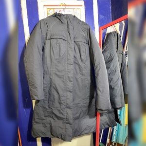 Women’s North Face Jacket